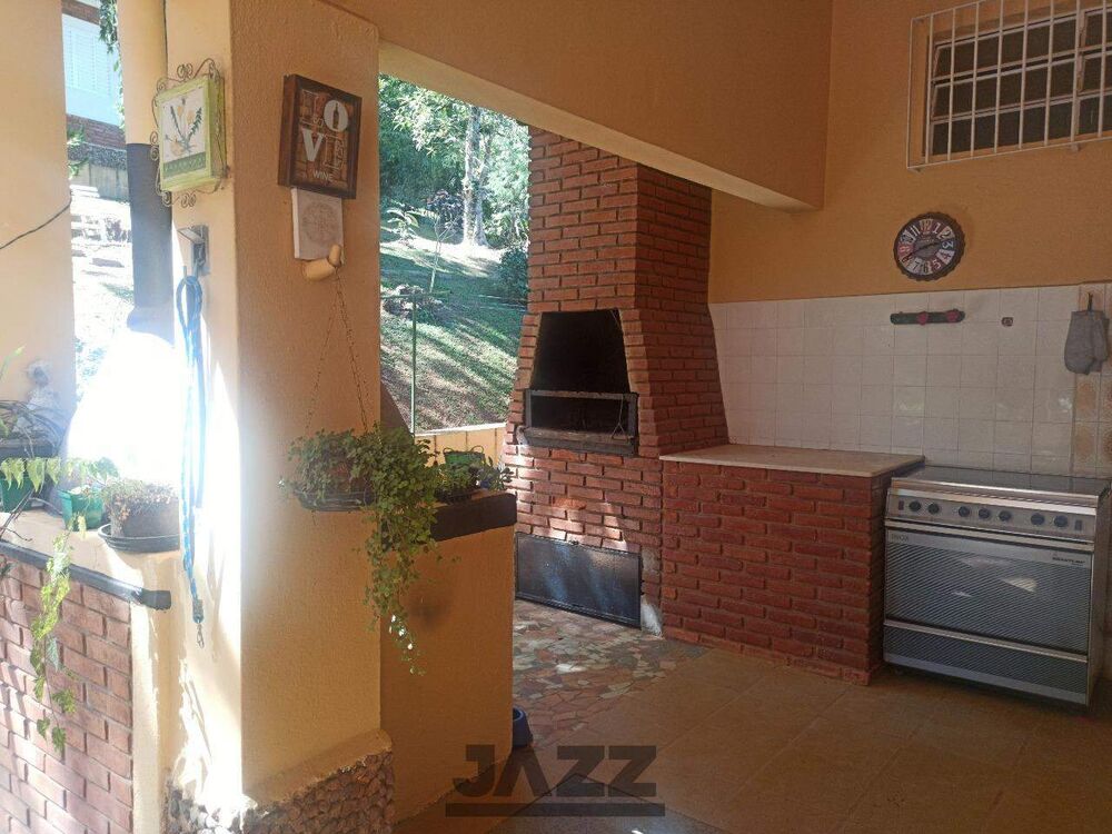 Casa de Condomínio para alugar com 4 quartos, 209m² - Foto 3