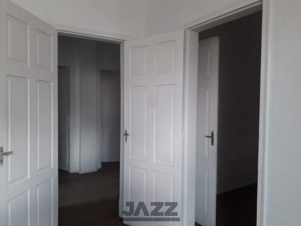 Casa à venda com 3 quartos, 270m² - Foto 4