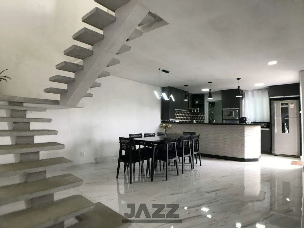 Casa, 3 quartos, 292 m² - Foto 1