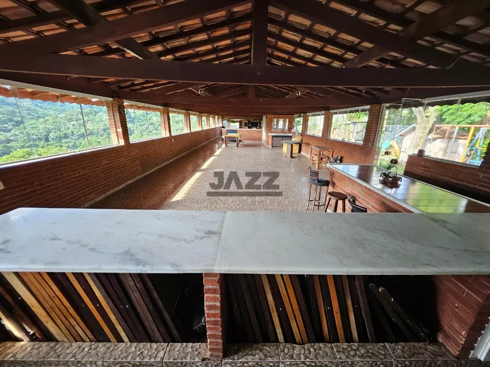 Chácara, 5 quartos, 3300 m² - Foto 1