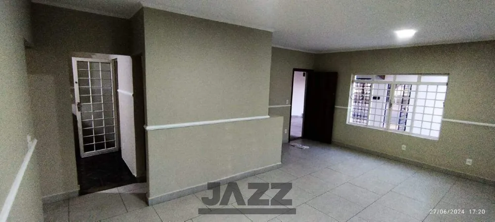 Casa, 3 quartos, 212 m² - Foto 1