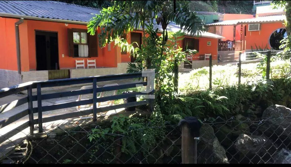 Casa, 9 quartos, 1360 m² - Foto 2