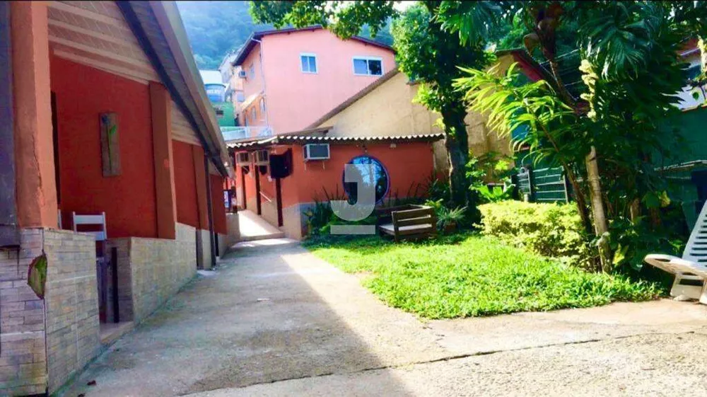 Casa, 9 quartos, 1360 m² - Foto 17