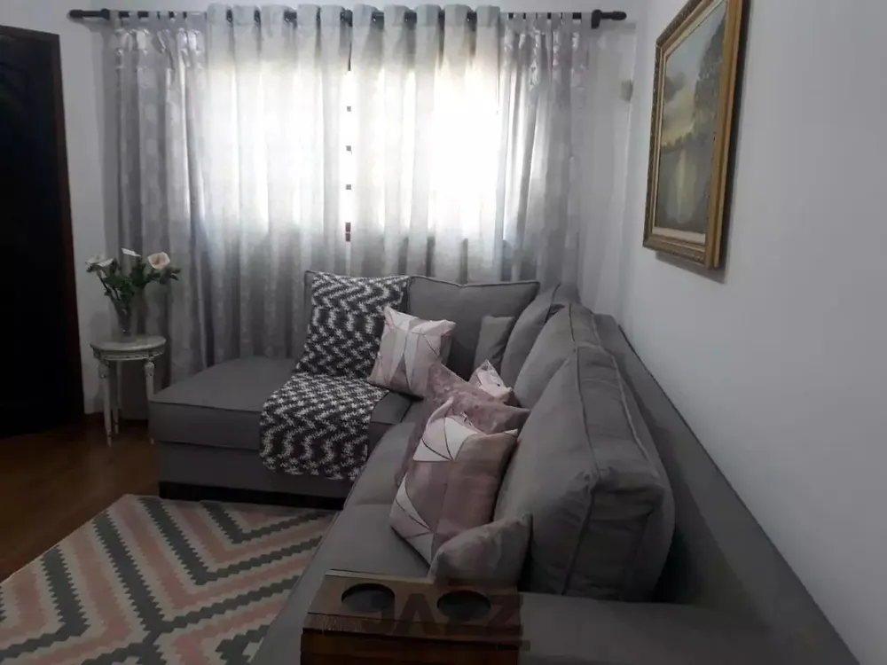 Casa, 3 quartos, 166 m² - Foto 2