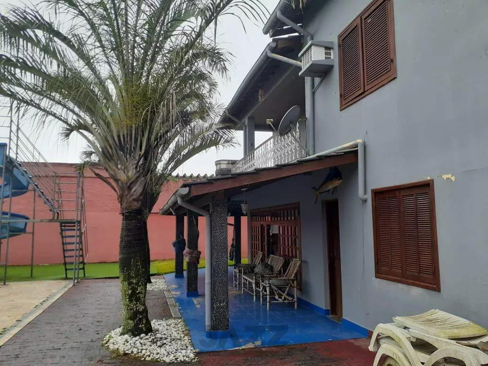Casa, 7 quartos, 328 m² - Foto 1