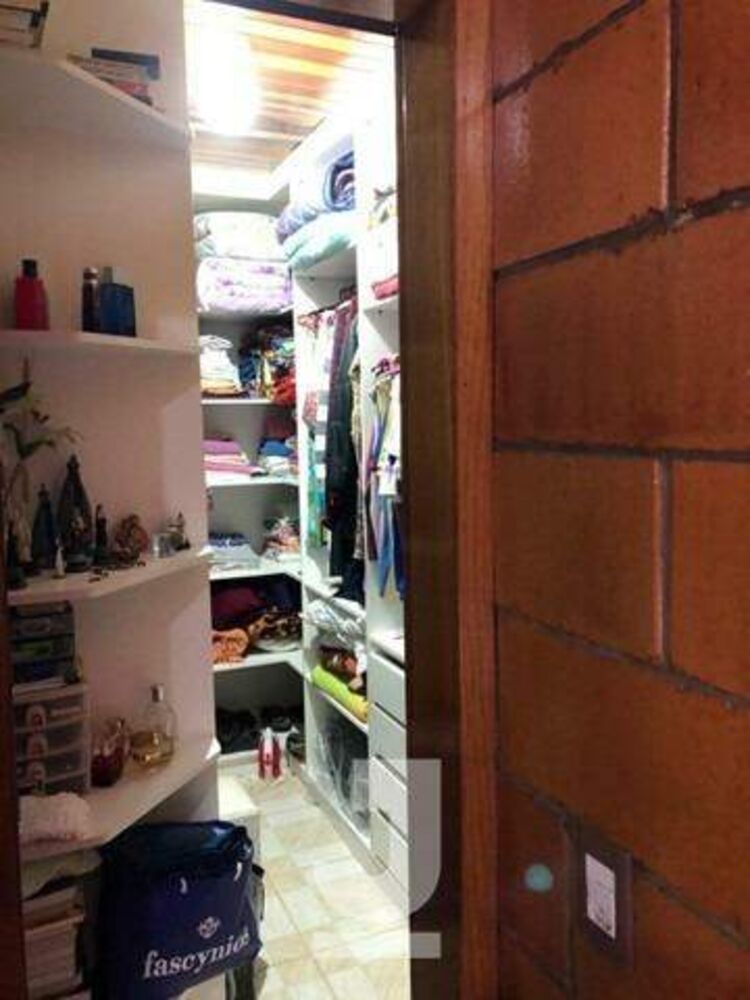 Chácara à venda com 6 quartos, 400m² - Foto 9