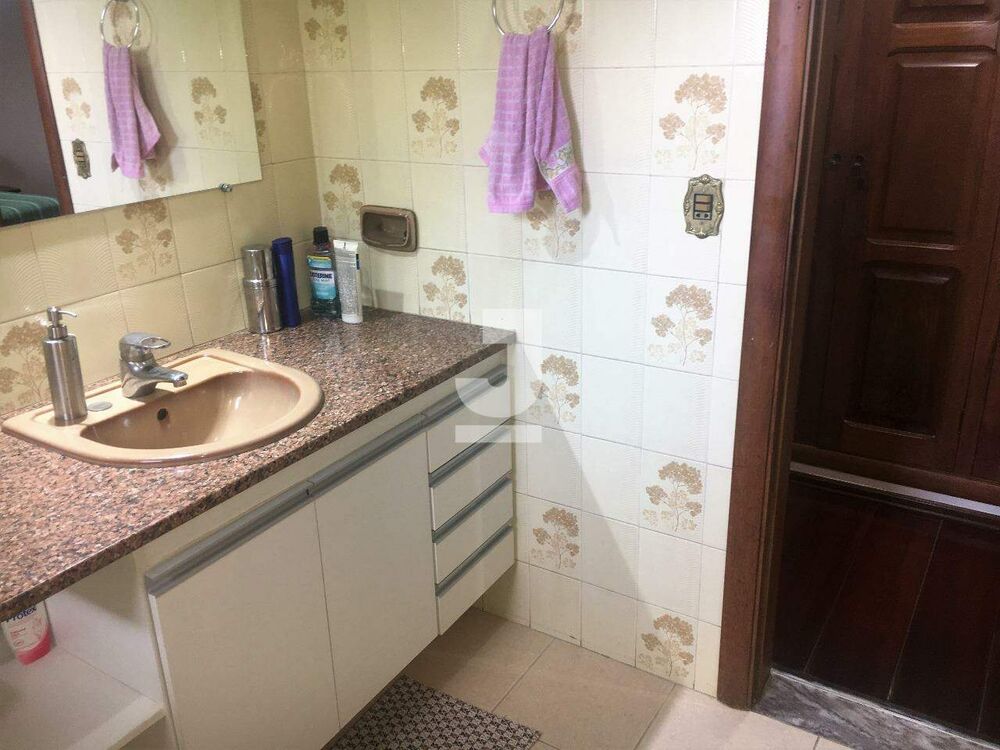 Casa, 3 quartos, 300 m² - Foto 1