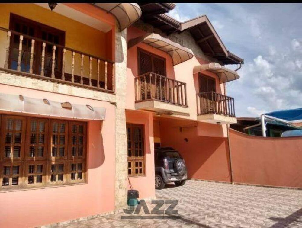 Casa, 4 quartos, 363 m² - Foto 1