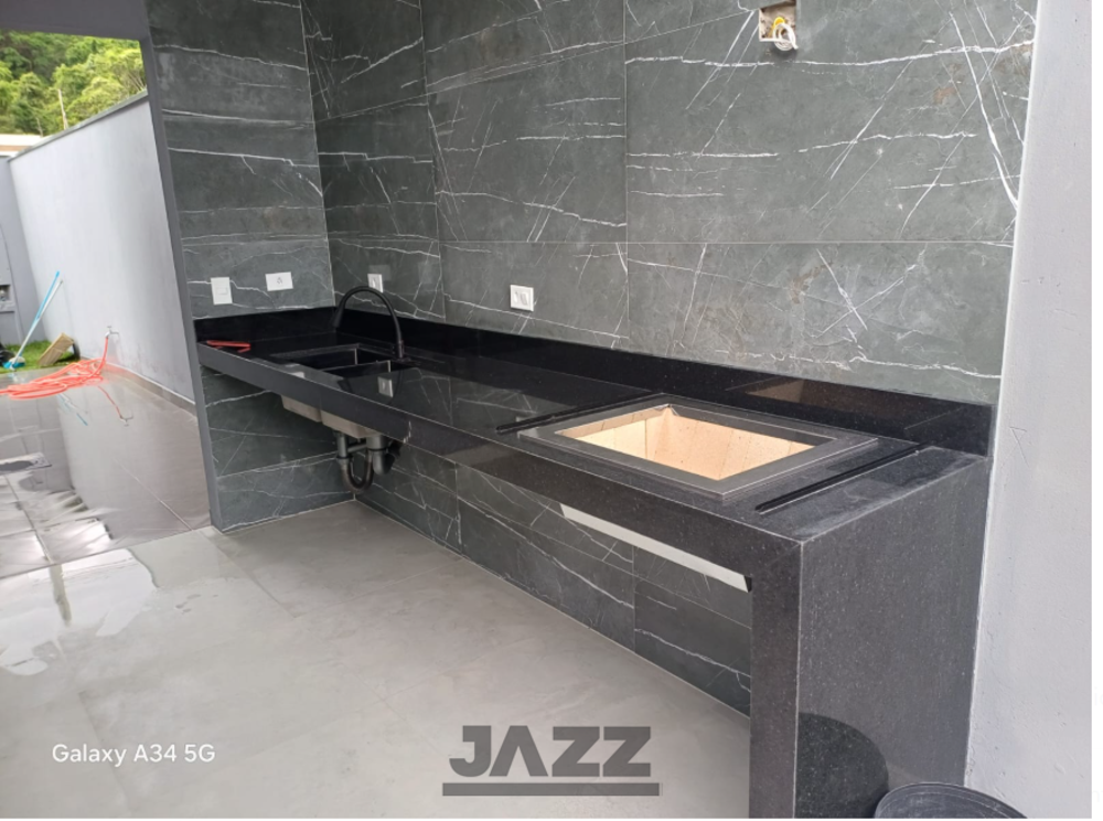 Casa, 3 quartos, 131 m² - Foto 1