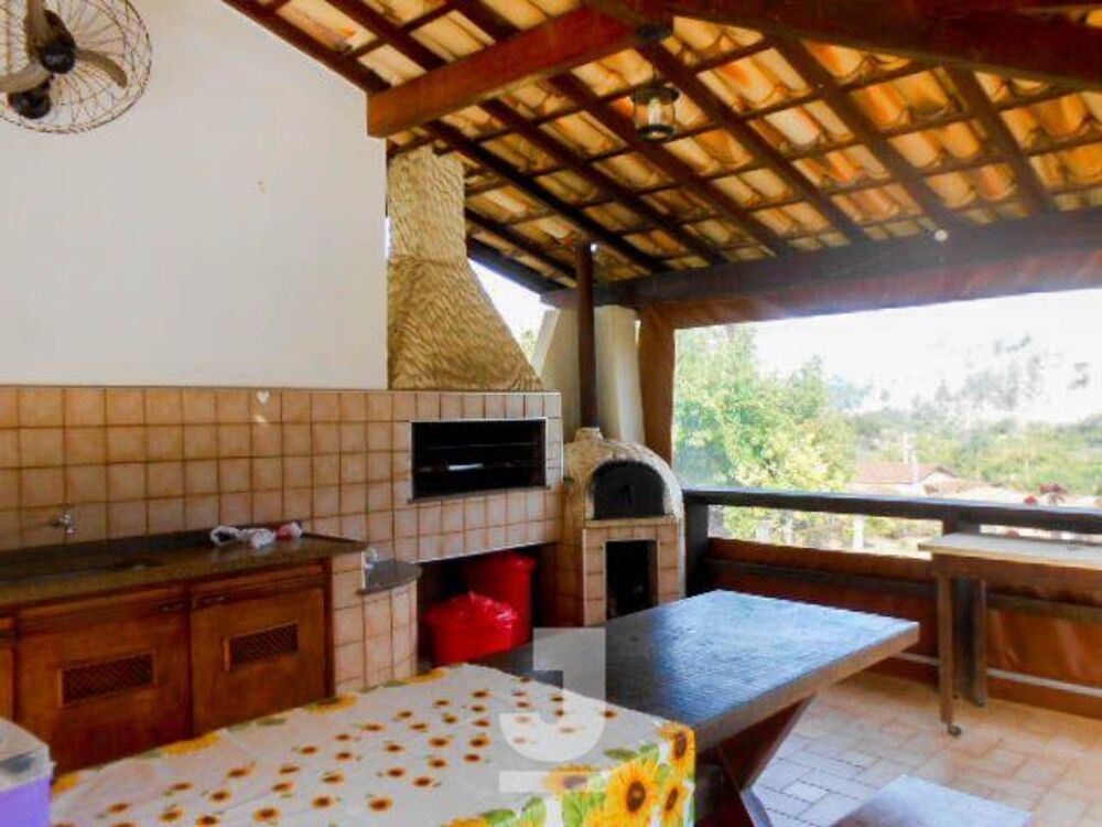 Chácara à venda com 3 quartos, 1100m² - Foto 3