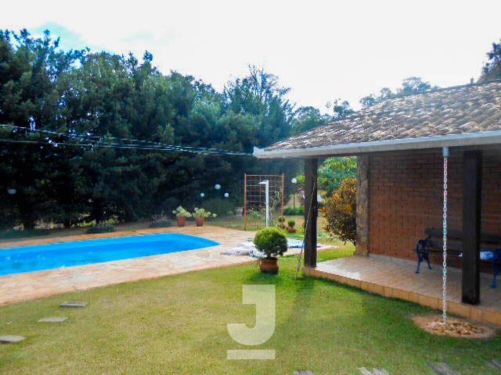 Chácara à venda com 3 quartos, 1100m² - Foto 1