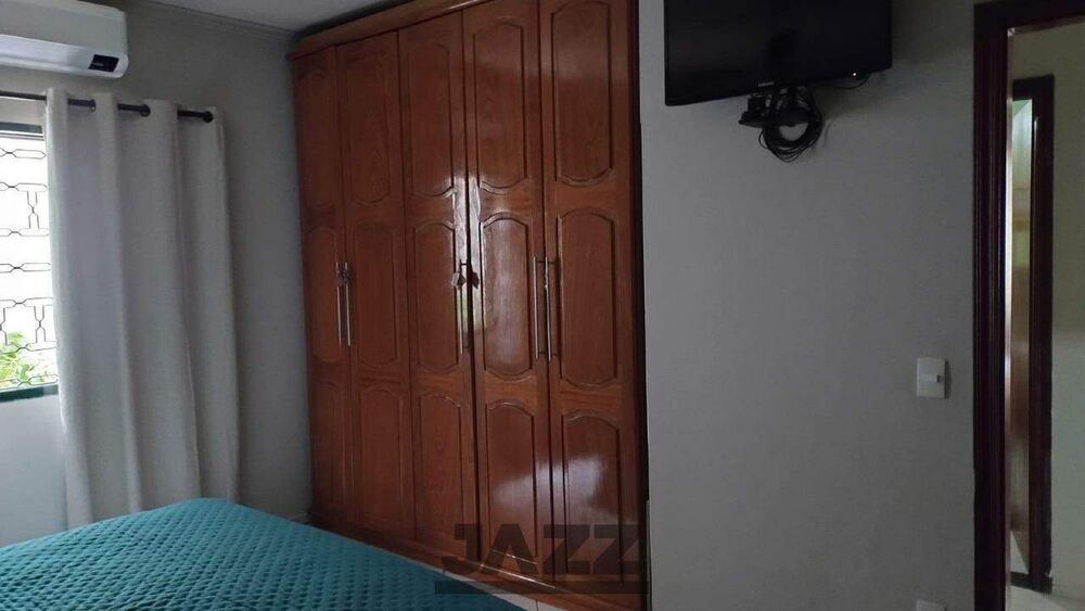 Casa à venda com 3 quartos, 163m² - Foto 1