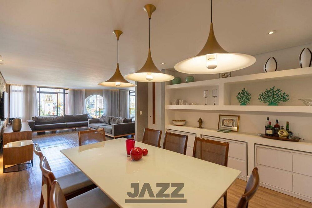 Apartamento à venda com 4 quartos, 182m² - Foto 2