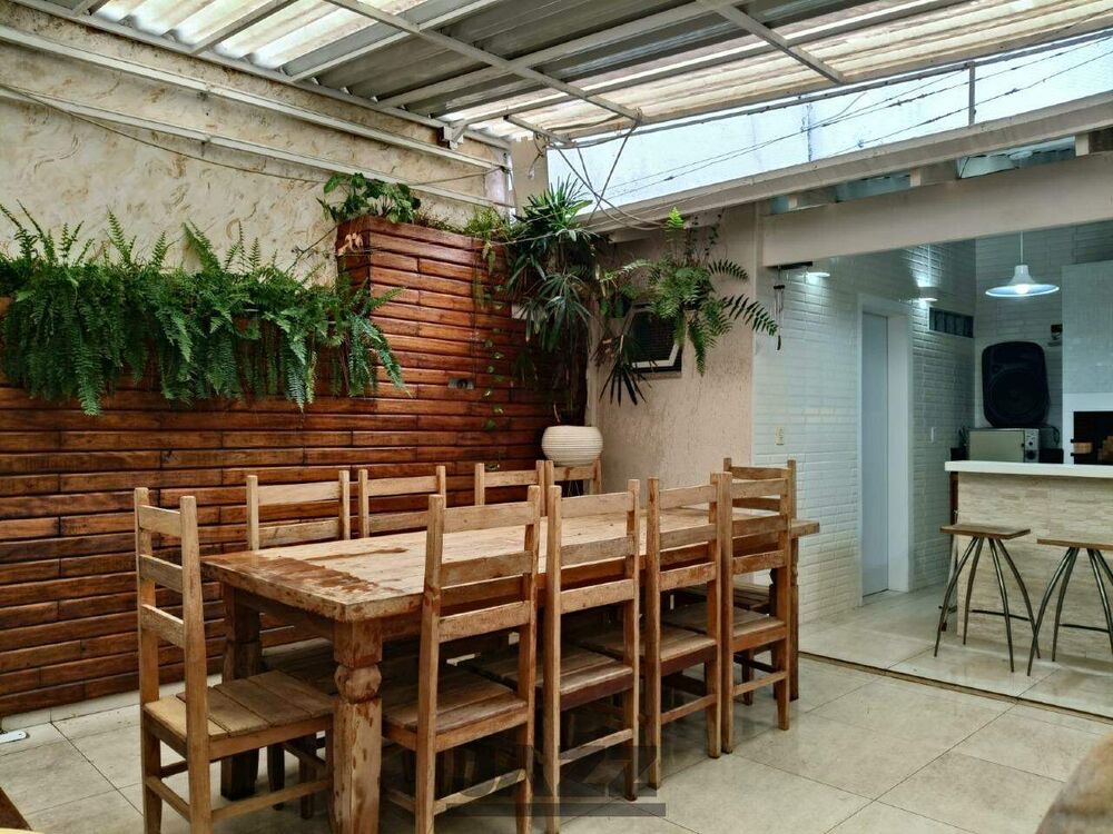 Casa, 3 quartos, 231 m² - Foto 10