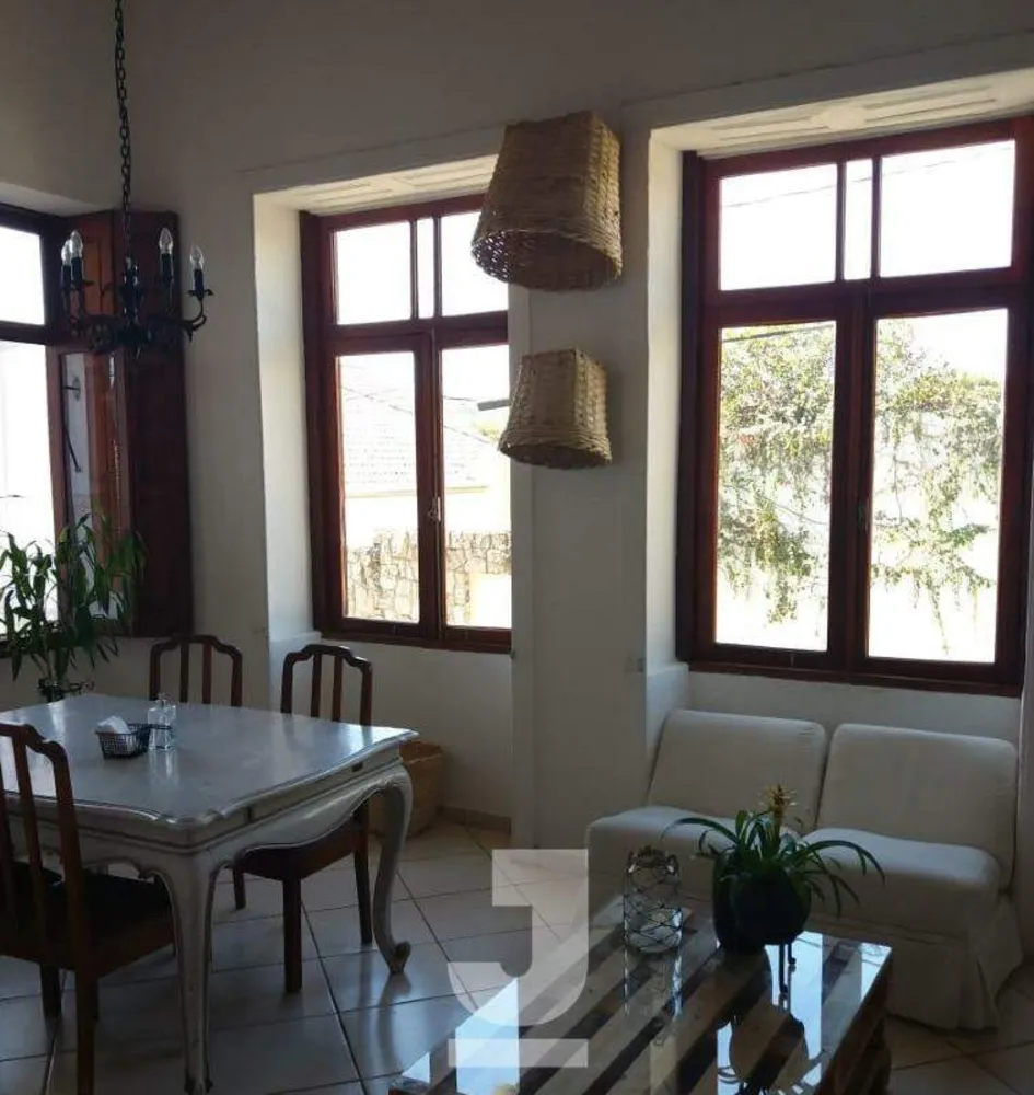 Casa, 3 quartos, 258 m² - Foto 1