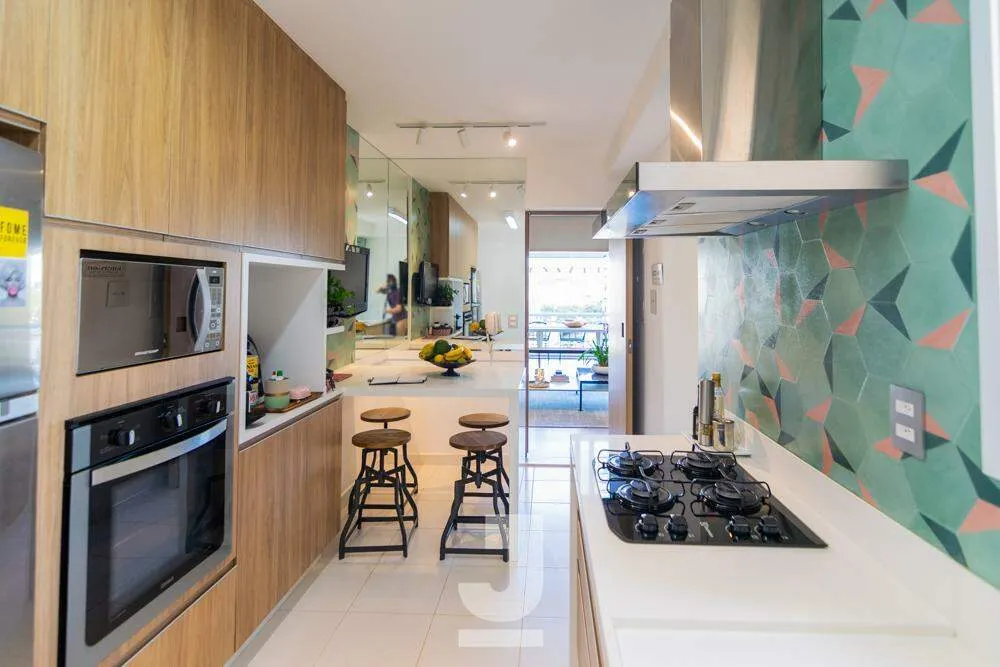 Apartamento, 4 quartos, 220 m² - Foto 1