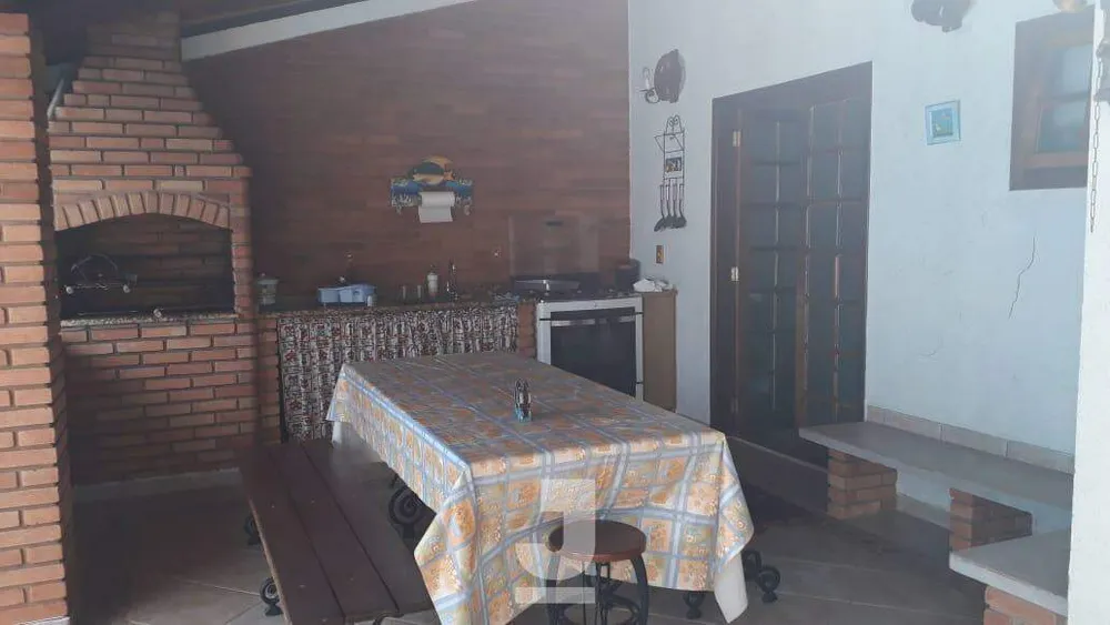 Casa, 5 quartos, 250 m² - Foto 1