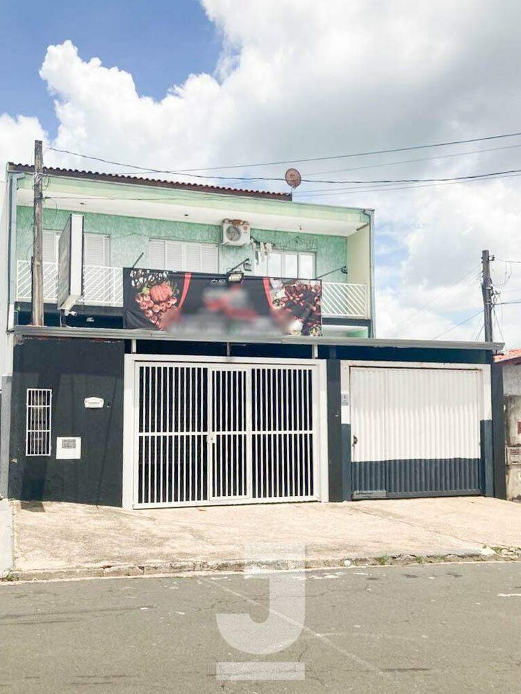 Casa, 3 quartos, 276 m² - Foto 1