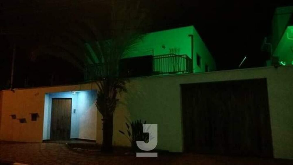 Casa, 4 quartos, 327 m² - Foto 2