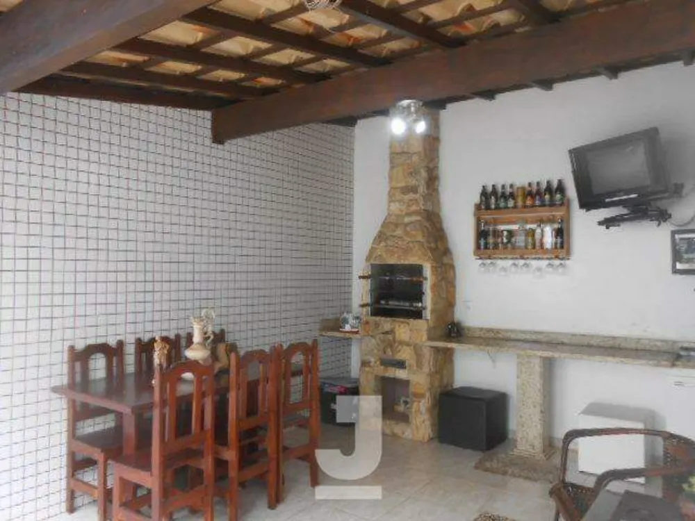 Casa, 3 quartos, 240 m² - Foto 1