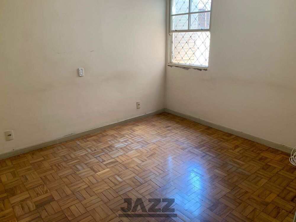 Casa, 3 quartos, 194 m² - Foto 2