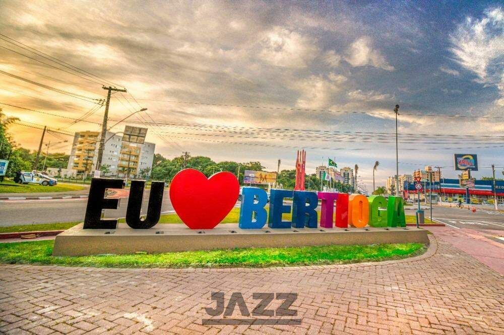 Casa, 3 quartos, 260 m² - Foto 3