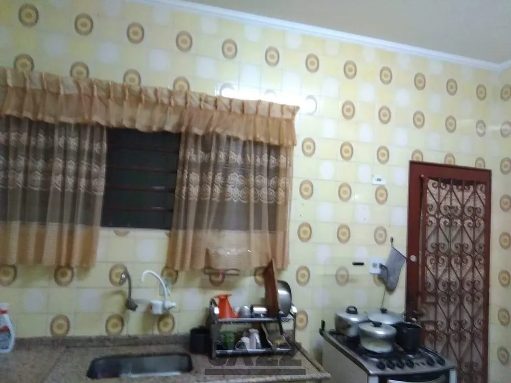 Casa, 3 quartos, 244 m² - Foto 2