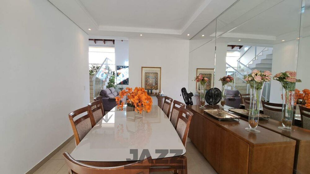 Casa de Condomínio à venda com 3 quartos, 270m² - Foto 3