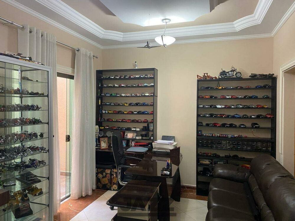 Casa, 3 quartos, 250 m² - Foto 3