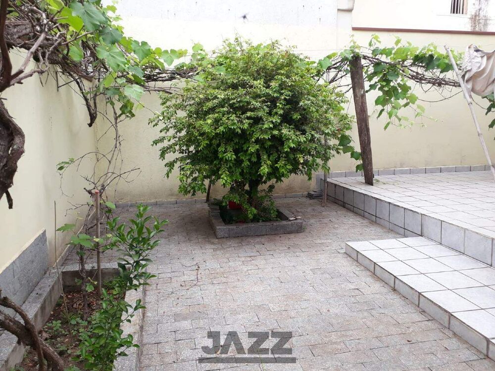 Casa à venda com 3 quartos, 199m² - Foto 26