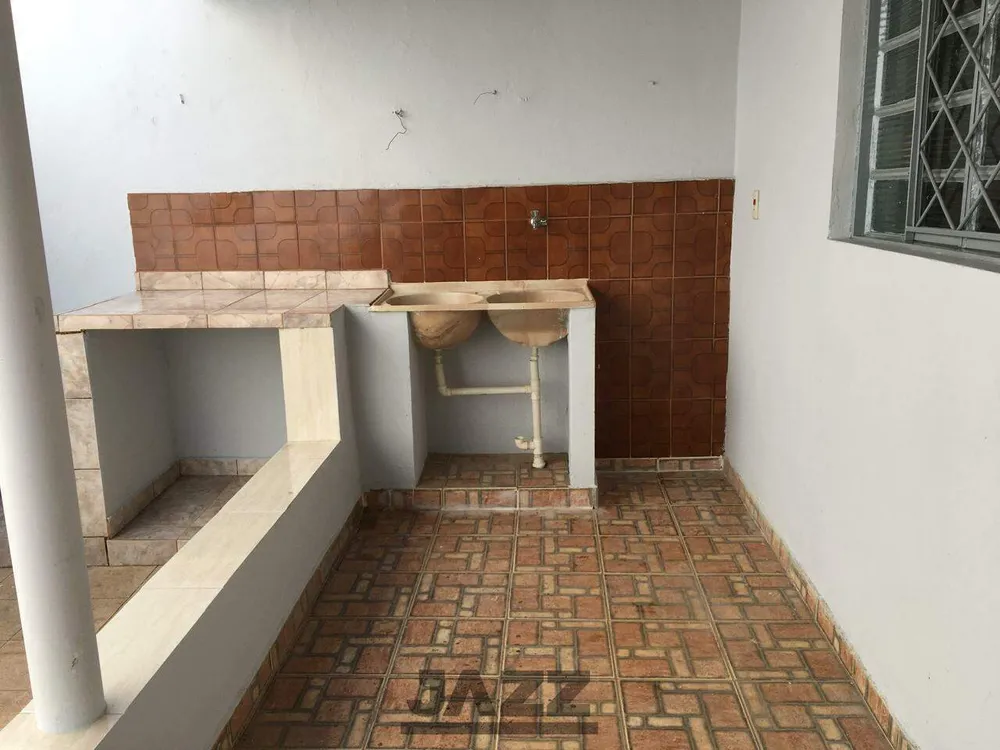 Casa, 5 quartos, 207 m² - Foto 4