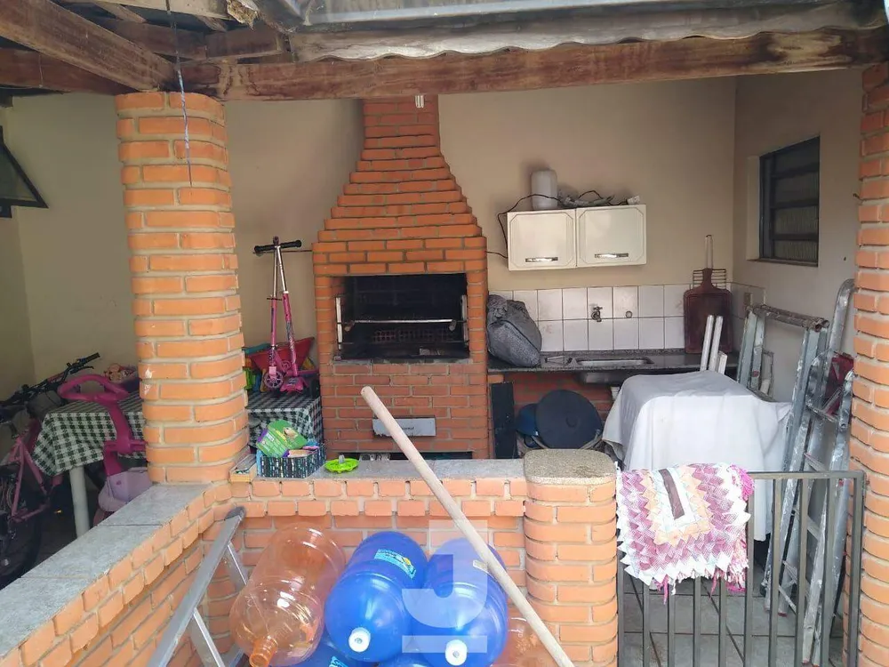 Casa, 5 quartos, 230 m² - Foto 1