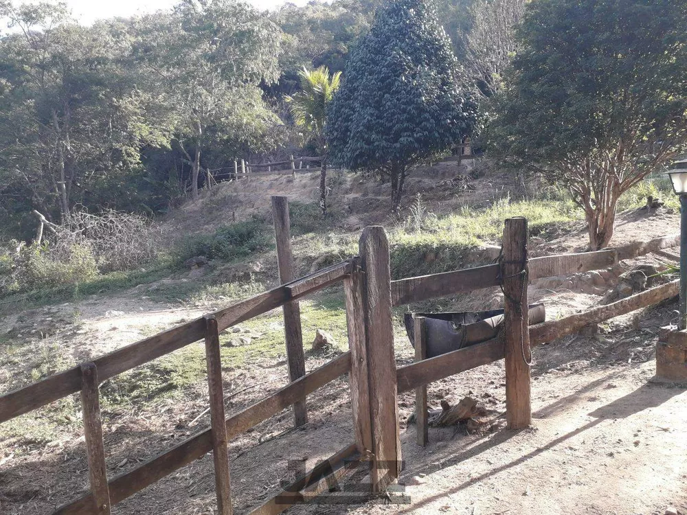 Sítio, 4 quartos, 200 m² - Foto 6