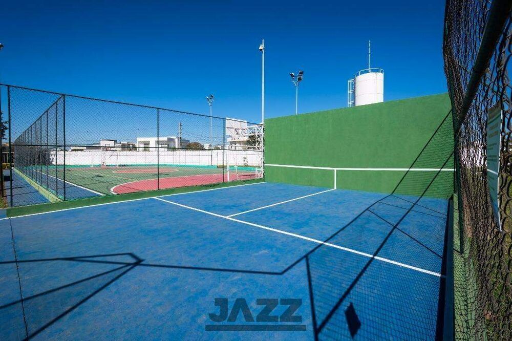 Casa de Condomínio à venda com 4 quartos, 235m² - Foto 1