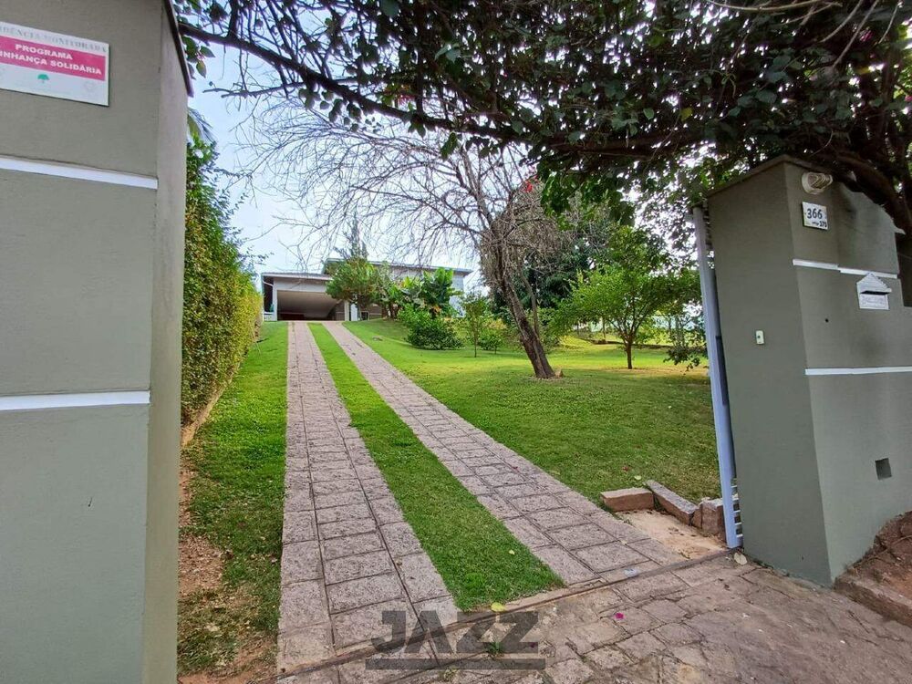 Casa de Condomínio para alugar com 4 quartos, 328m² - Foto 3