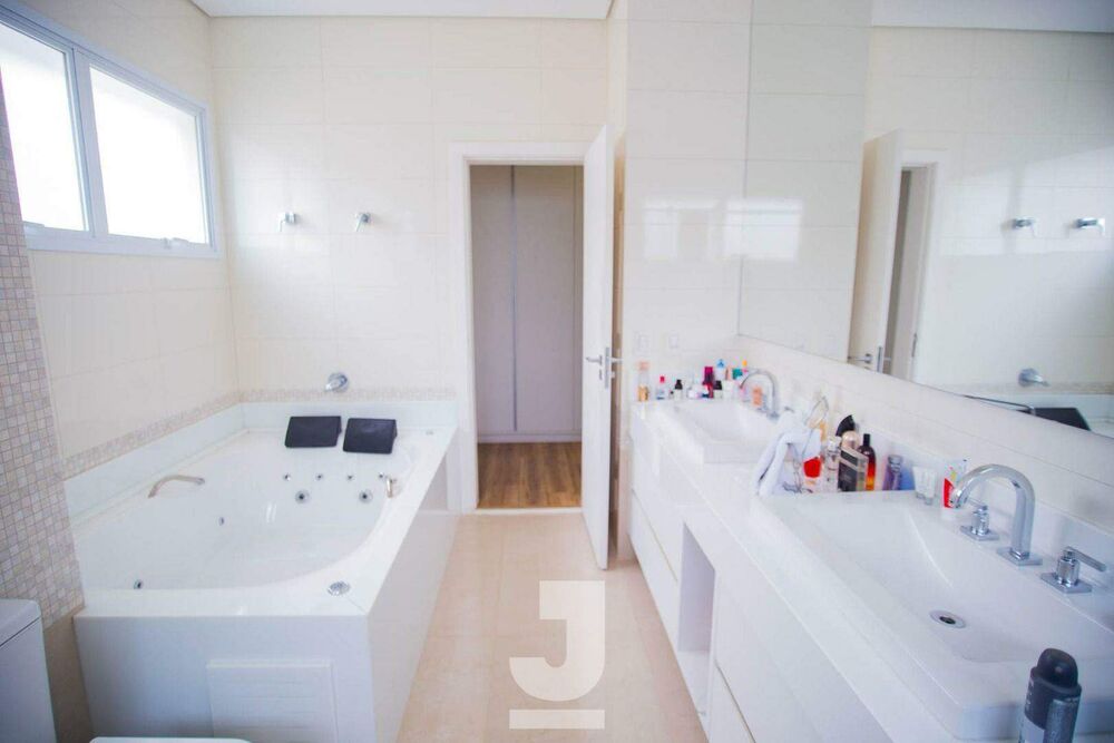 Casa de Condomínio, 4 quartos - Foto 1