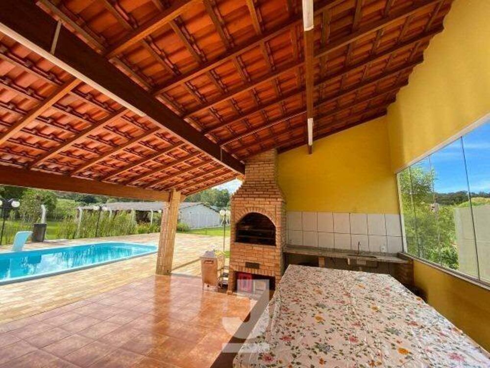 Chácara à venda com 6 quartos, 350m² - Foto 4