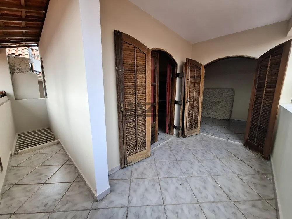Casa, 4 quartos, 168 m² - Foto 2