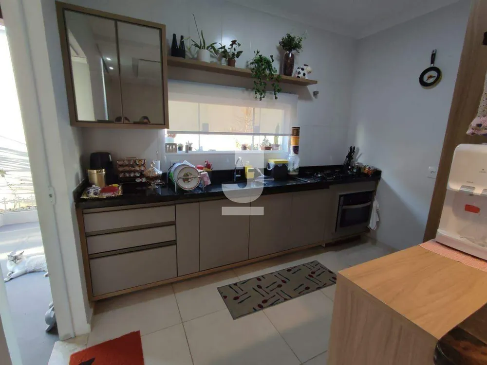 Casa, 3 quartos, 114 m² - Foto 1