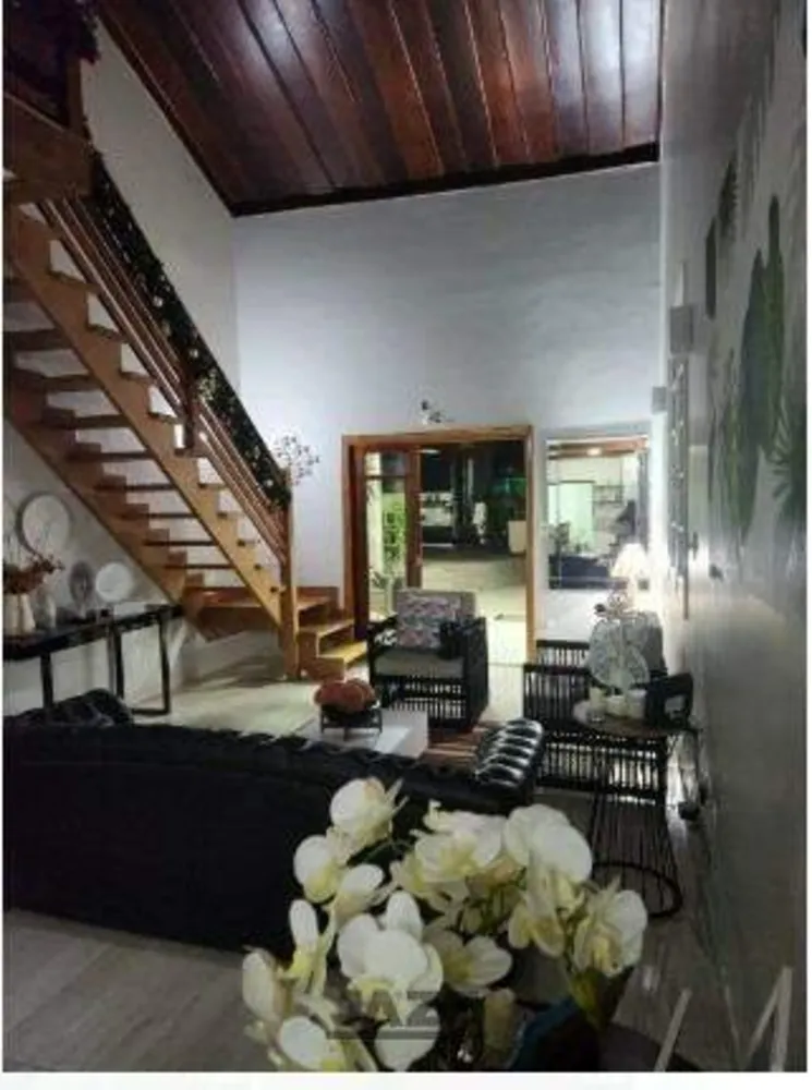 Casa, 6 quartos, 206 m² - Foto 3