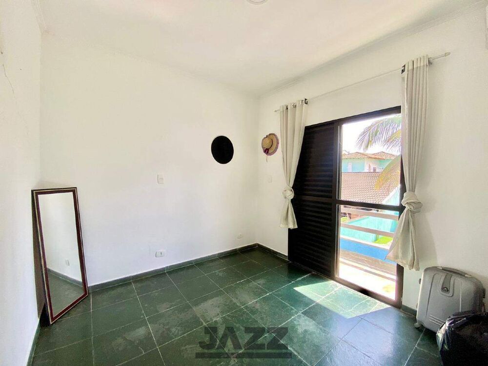 Casa de Condomínio à venda com 4 quartos, 202m² - Foto 2