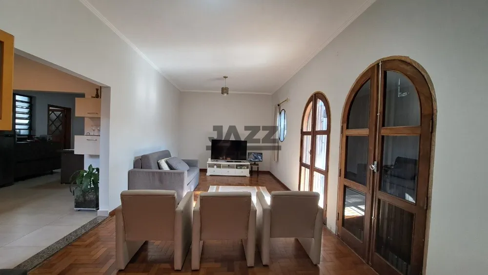 Casa, 3 quartos, 230 m² - Foto 1