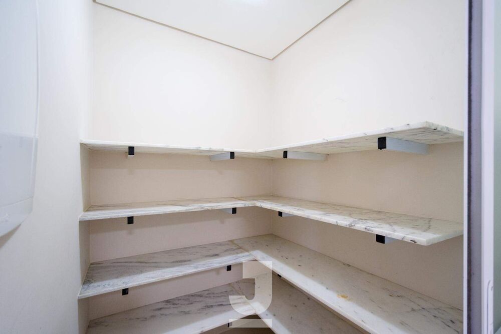 Casa de Condomínio à venda com 3 quartos, 250m² - Foto 4