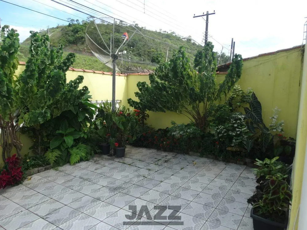 Casa, 6 quartos, 254 m² - Foto 3