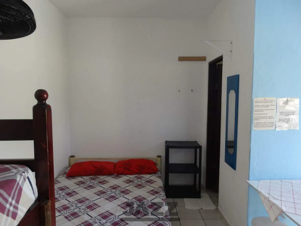 Casa, 6 quartos, 254 m² - Foto 1
