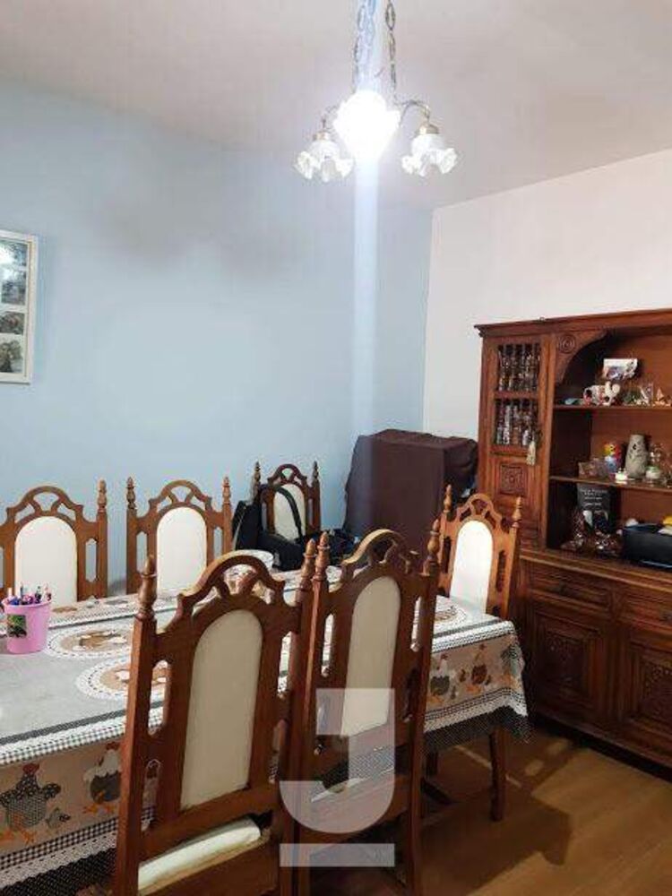 Casa, 5 quartos, 180 m² - Foto 1