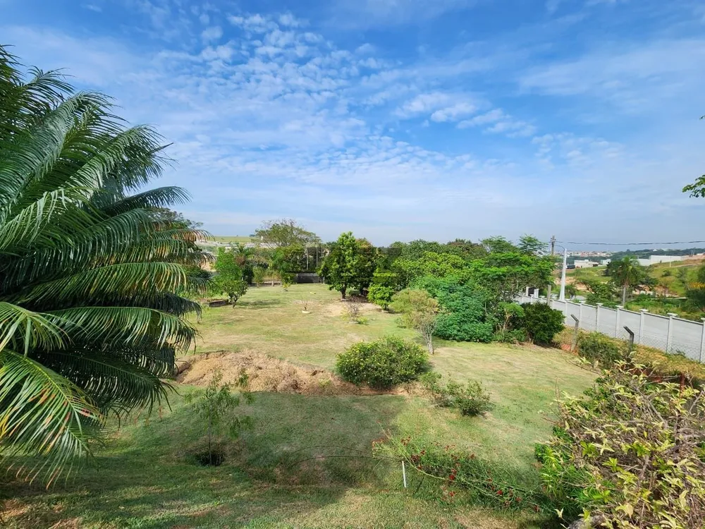 Chácara, 3 quartos, 2500 m² - Foto 1