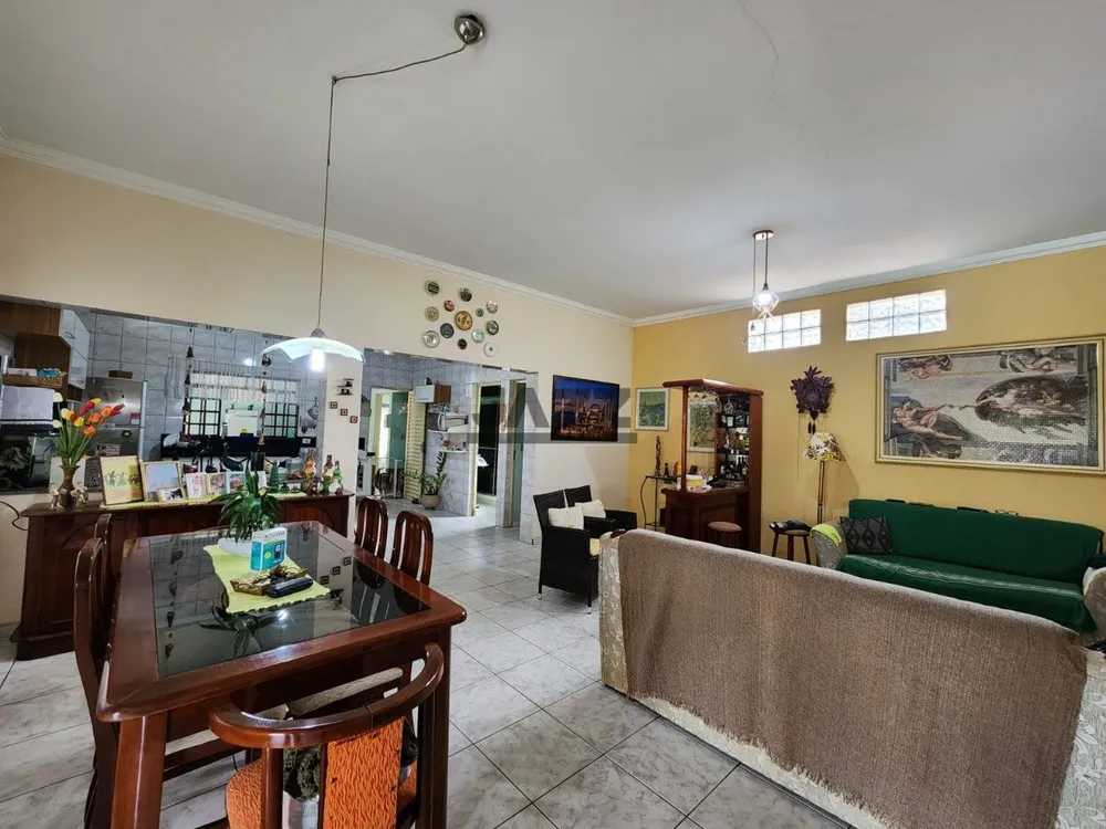 Chácara, 3 quartos, 2500 m² - Foto 4