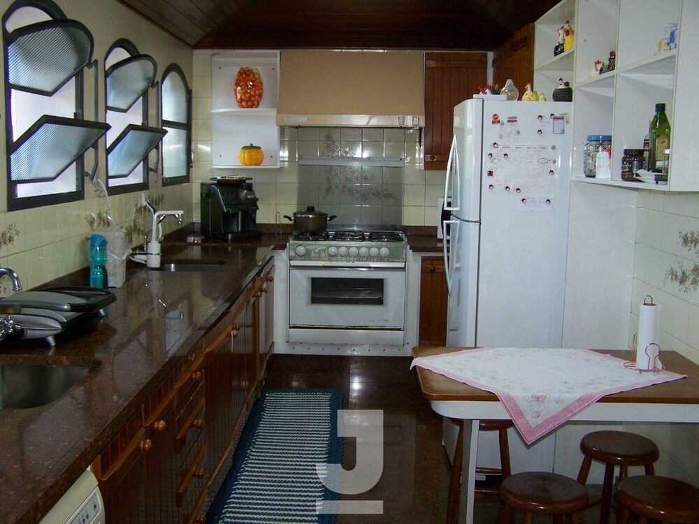 Casa, 4 quartos, 578 m² - Foto 1