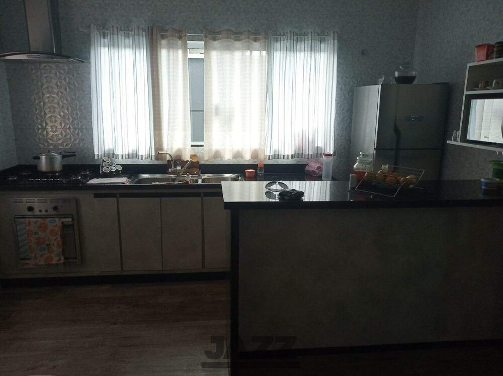 Casa, 3 quartos, 131 m² - Foto 1